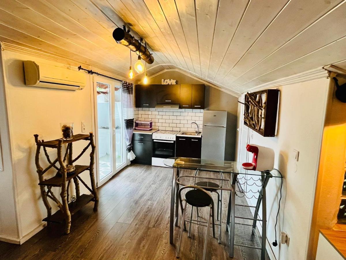 Poplar Lofts & Apartments Karavouzi 프리노스 외부 사진